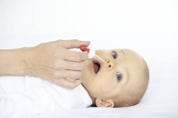 راهکارهایی برای درمان سرماخوردگی نوزادان زیر 3 ماه