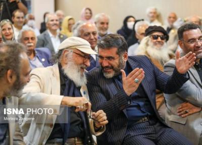 تصاویر ، خوش و بش داریوش ارجمند با وزیر ارشاد ، این هنرمندان سینمای ایران را به یاد دارید؟